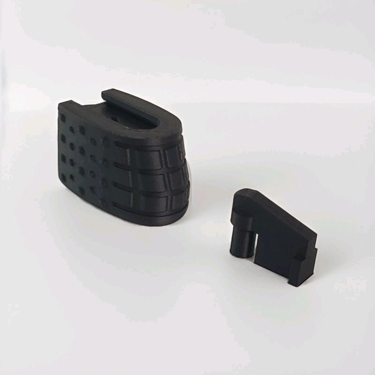 Walther P22/P22Q Grip Extension and +2 Follower Kit