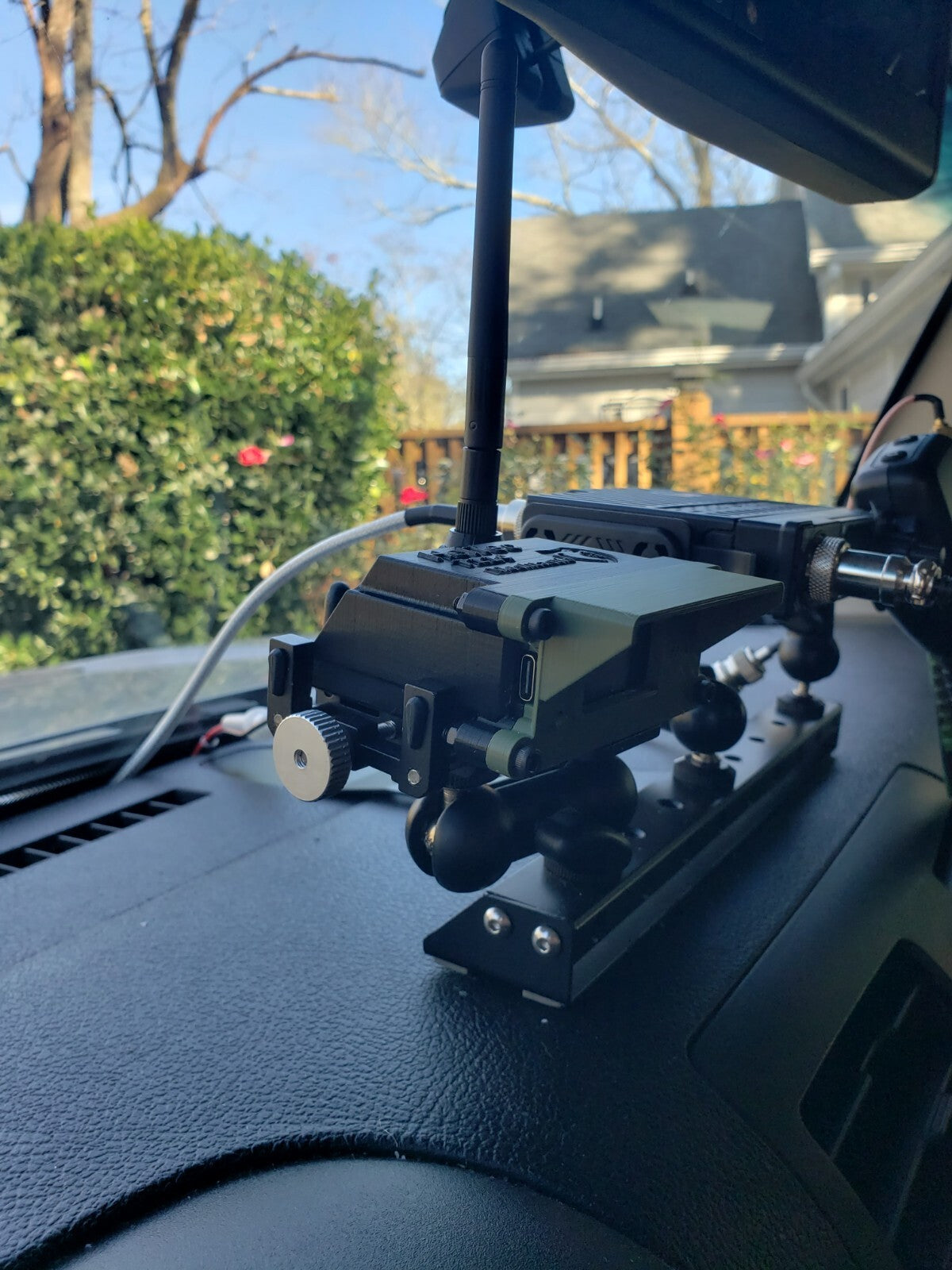 Custom Heltec T114 Desktop & Vehicle Enclosure (MESHTASTIC)